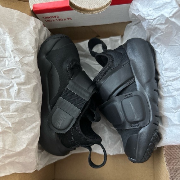 Nike Flex Advance shoes - Picture 4 of 5